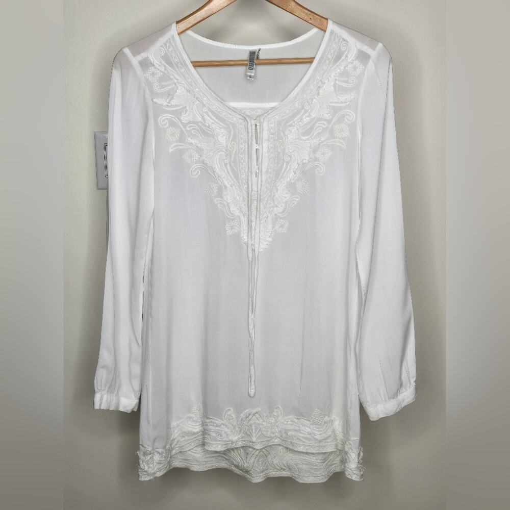 Monoreno Off White Embroidered Blouse Keyhole Button Long Sleeve Sheer Small
